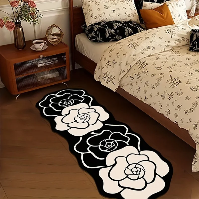 2Pcs  /  Set 50 x 80cm + 50 x 150cm Black and White Flower Pattern Kitchen Mats Water Absorbent Diatomite Non Slip Floor Pad - Four-petaled Flower