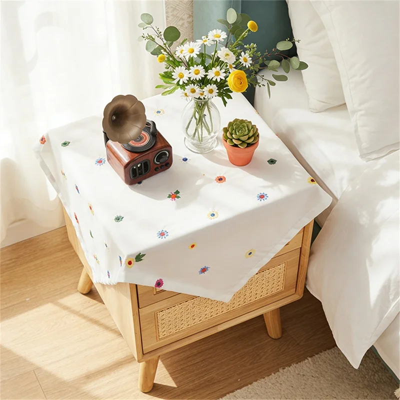 Telo per Comodino 90 x 90 cm, Copertura Antipolvere con Ricamo Floreale Bianco per Stampante, Forno a Microonde, Frigorifero