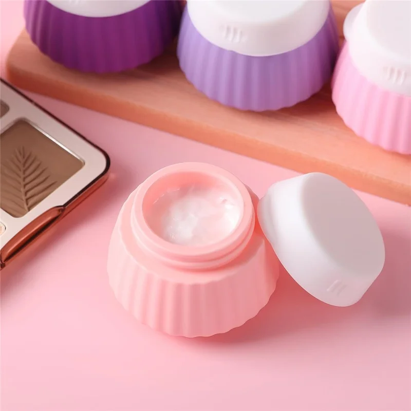 4Pcs 40ml Travel Cream Jars Set Silicone Refillable Containers with Spoons Travel Small Makeup Jar for Skincare - Pink