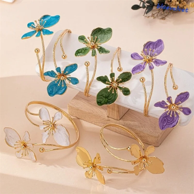Fashion Open Cuff Armring med Emaille Dobbeltblomst Guldfarvet Armbånd til kvinder - Himmeblå