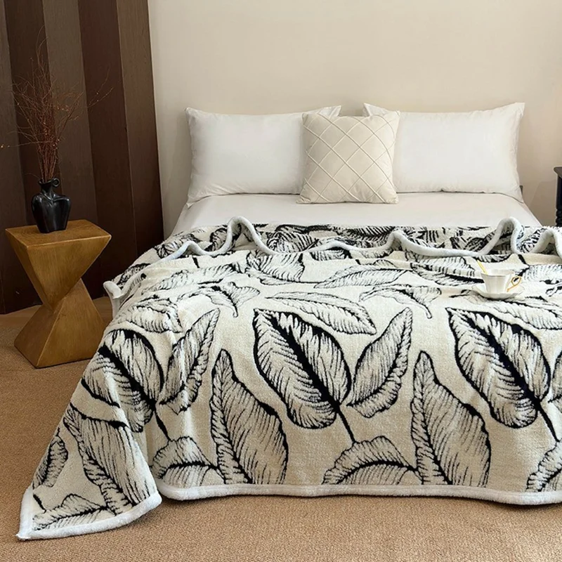 200x230cm Taff Fleece Blanket Double-Sided Leaf Jacquard Soft Warm Throw Blanket for Bed Sofa Couch - White
