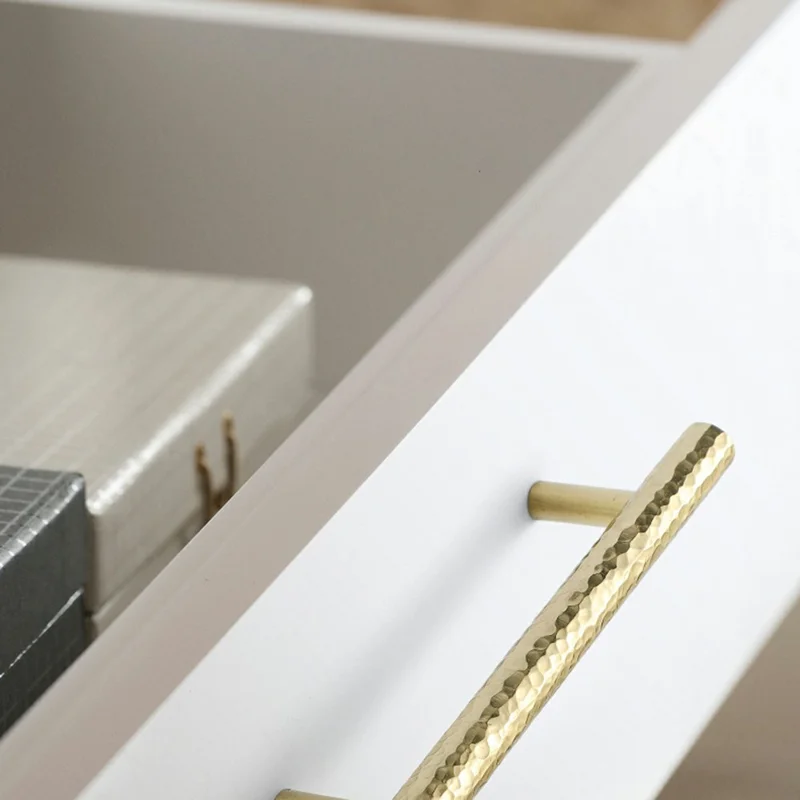 128mm Hole Pitch Stylish Hammered Texture Brass Handle Cabinet Drawer Wardrobe Pull Handle Furniture Parts with 25mm Screw