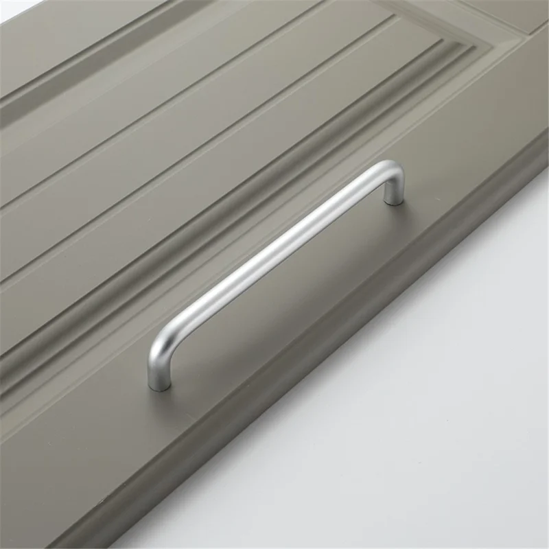 Tirador de Muebles de Aleación de Aluminio Macizo, Perillas de Gabinete de Armario, Tamaño del Tornillo: 4*22mm - Plata Mate 303 / Distancia entre Agujeros de 96mm