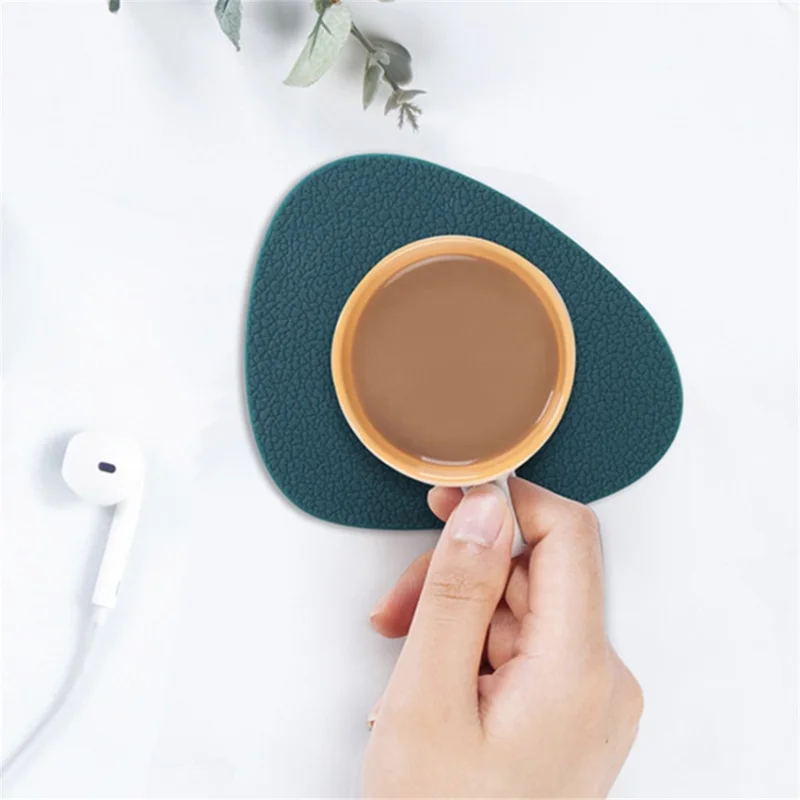 10pcs / Setzen Sie Wasser Drop-förmiger Desktop-tasse Silikonmatte Esstisch Wärmeisolierungspad - Grün