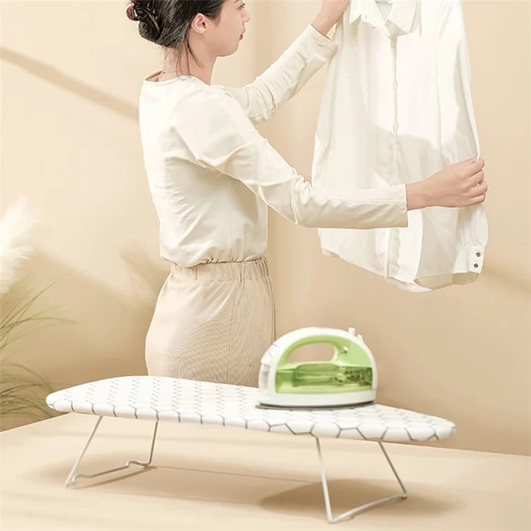 FASOLA YF-152 Table à repasser pliante avec revêtement épais matelassé pour la couture, la salle des métiers