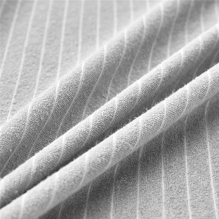 CL013 Coprimaterasso Protettivo Antiumidità a Righe con Angoli Elasticizzati, 180cmx200cmx30cm - Grigio 
