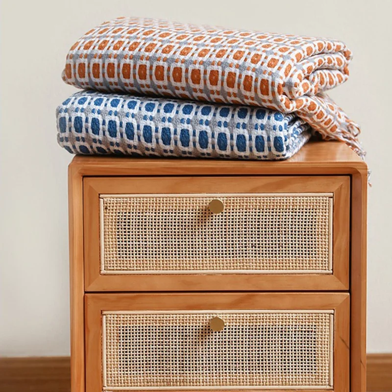 SZ005 Throw Blanket with Decorative Tassel 127x180cm Soft Woven Blanket for Sofa, Bed, Coach - Black and White Grid