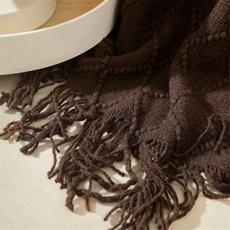 JB014 150x230 سم بطانية منسوجة للطقم ناعمة بتصميم معيني زخرفية - خاكي