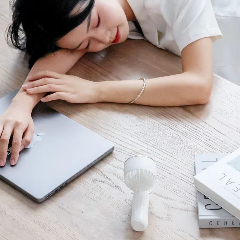 K36 Portable Mini Summer Fan Cold Compress Function Handheld Desktop Cooling Fan - Light Green