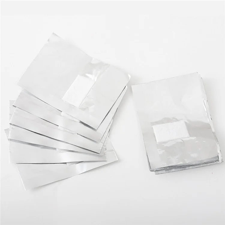 100 piezas / paquete Envoltorios de aluminio para uñas Quitaesmalte de algodón para mujeres y niñas Uso en casa y salón
