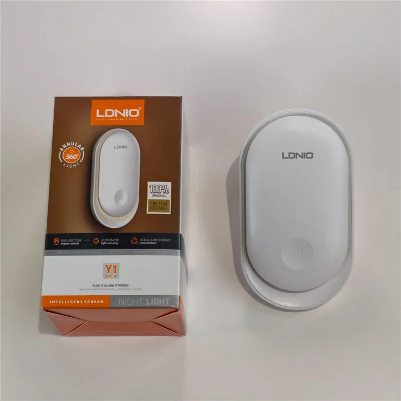 LDNIO Y1 0.5W Luz Nocturna LED Enchufable, Interruptor Automático, Luz Cálida 3500K para Dormitorio y Pasillo - Blanco / Enchufe EU