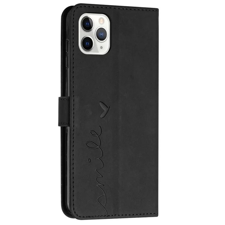 Für Iphone 13 Pro Max Max 6,7 Zoll Herzform Eingeprägter Anti-fingerabdruck-hülle Haut-touch PU Leder Brieftasche Faltbare Ständerfunktion Telefonschale Mit Riemen - Schwarz