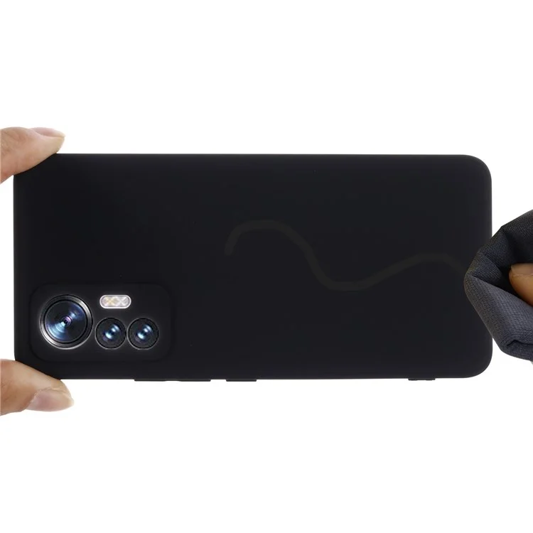Pour Xiaomi 12 Lite 5G Étui de protection en silicone liquide antichoc Revêtement arrière souple Anti-rayures Découpes précises avec sangles - Noir