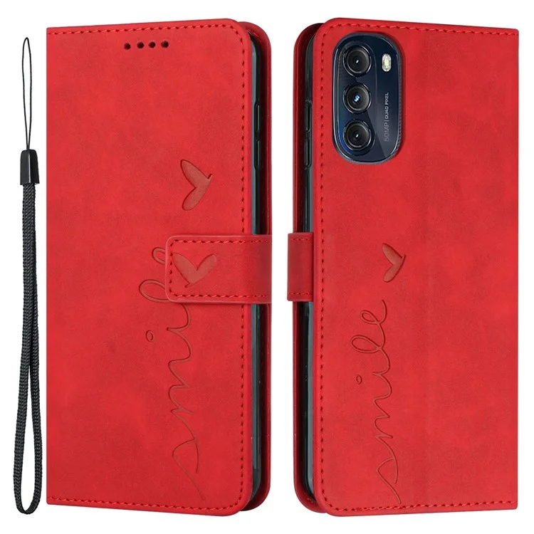 Für Motorola Moto G (2022) 5G Herzform Eingeprägter Wallet Phone Hülle Flip Ständer PU Leder Hauttouch Feeling Protection Stoßdicht Mit Riemen - Rot