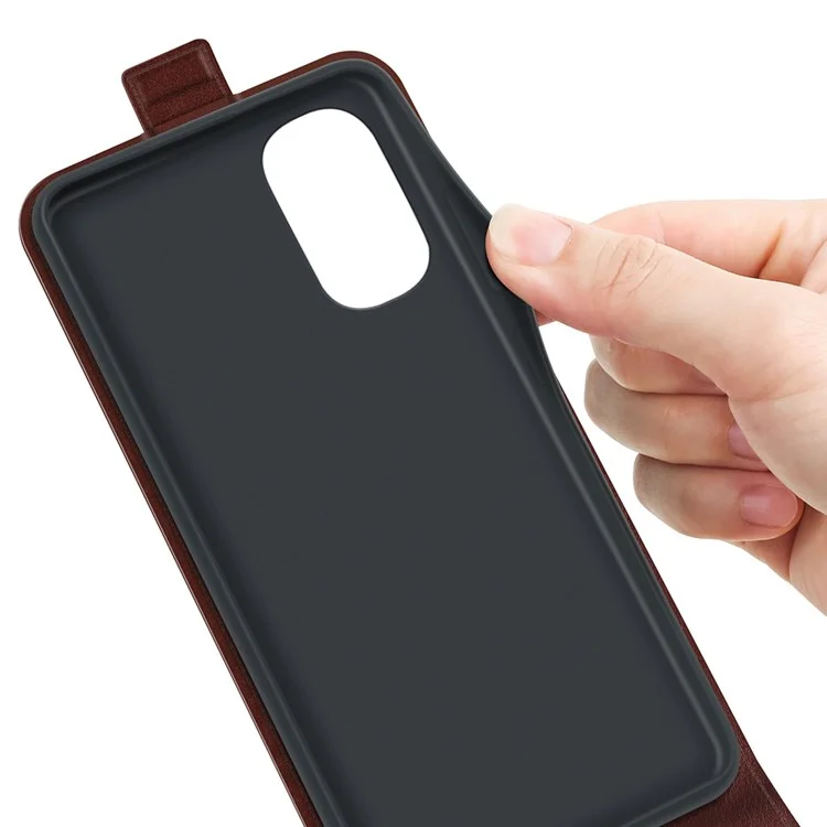 Für Motorola Moto G62 5G Kartenhalterfunktion Anti-kratzer-telefonhülle Crazy Horse Textur Vertikaler Flip Anti-fall-fall PU Leder + Tpu-abdeckung - Braun