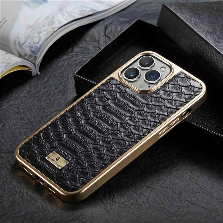 Fierre Shann Pour Iphone 13 Pro Max 6,7 Pouces Grip Grip Snake Texture PU Cuir en Revêtement Revêtu PC Back Shell Electroplate Edge Mobile Phone Cover - le Noir