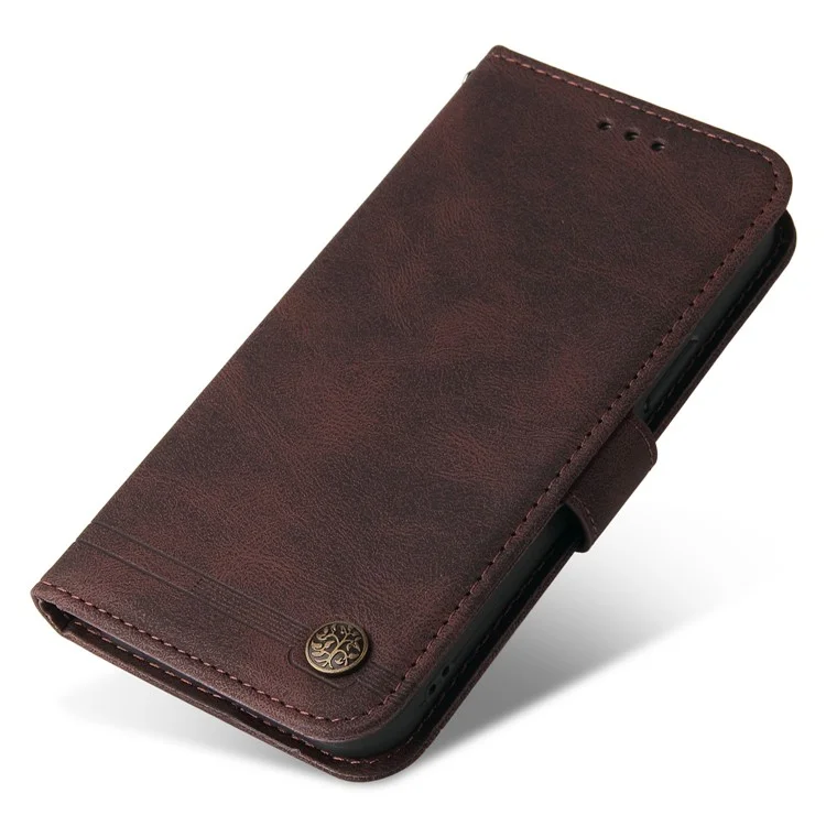 Para Iphone 14 Max 6.7 Pulgadas Patrón de Árbol Decoración de Hardware PU Pulo Teléfono de la Billetera Líneas de Caja de la Billetera Impresa Con Correa - Marrón