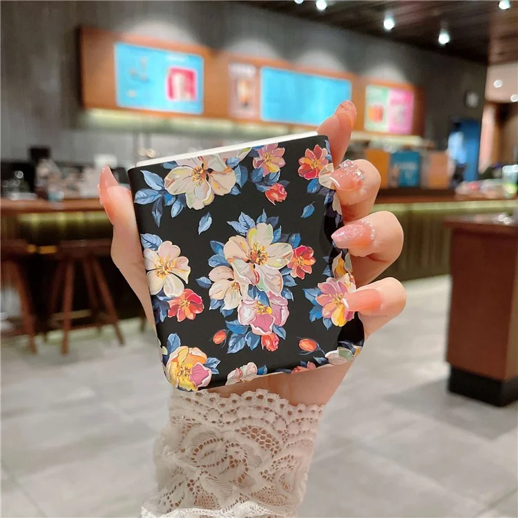 Para Samsung Galaxy Z Flip4 5G Hard PC Floral Pattern Embossment Matte Anti-fingerprint Luminous Cell Phone Case - Yellow Flower