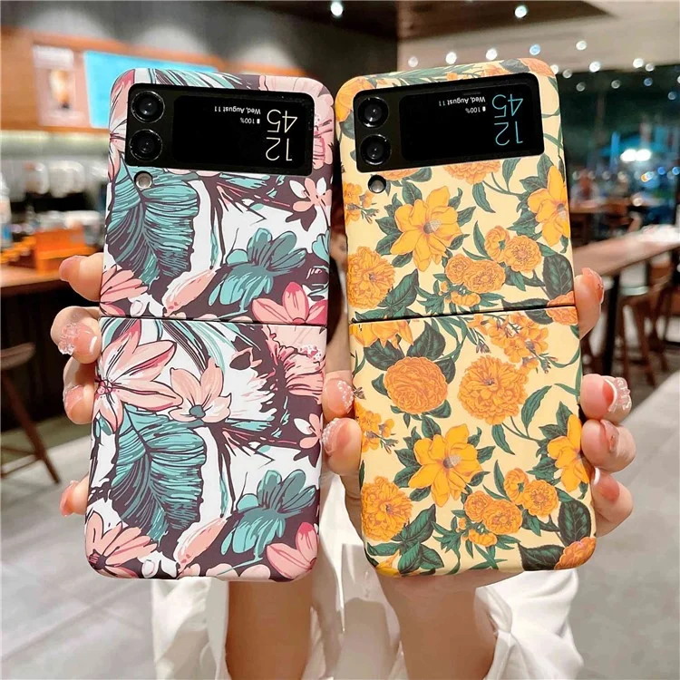Para Samsung Galaxy Z Flip4 5G Hard PC Floral Pattern Embossment Matte Anti-fingerprint Luminous Cell Phone Case - Yellow Flower