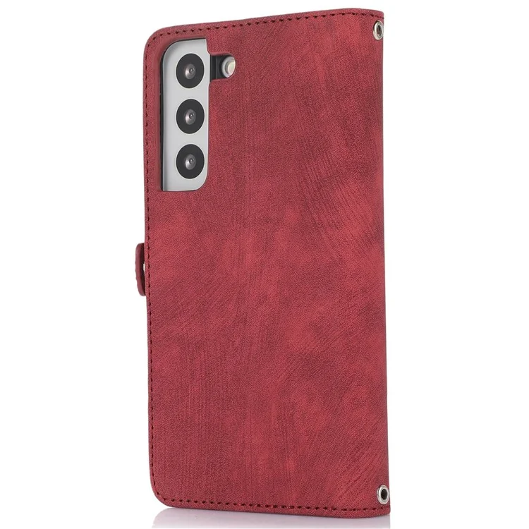 Pour Samsung Galaxy S22 5G PU Cuir à Glissière Folio Portefeuille Multifonctionnel 9 Cartes Slots Flip Protective Phone Cover Avec Bracelet - Rouge