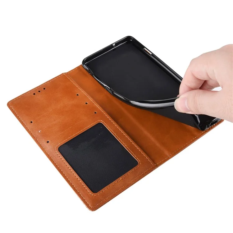 Téléphone Flip Wallet Case Pour Oppo A57 4G / A57 (CPH2387) (version Taiwan) Magnétique Magnétique Ferme Retro Imprint Modèle PU le Cuir Phone Cover Stand - Brun