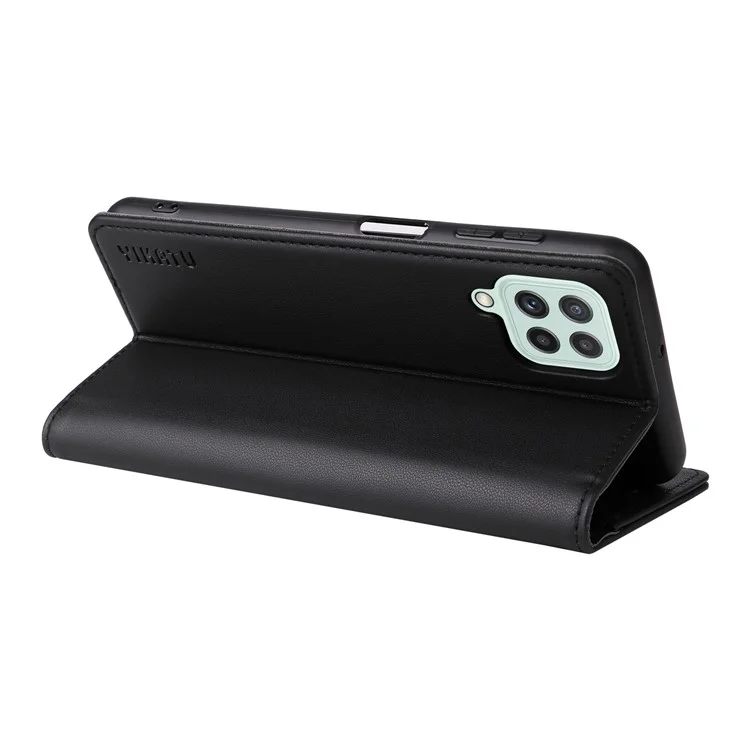 Yikatu Yk- 001 Para Samsung Galaxy A12 PU Cuero de Cuero Película Teléfono Tapa de Folio Auto-absorbido Magnético - Negro