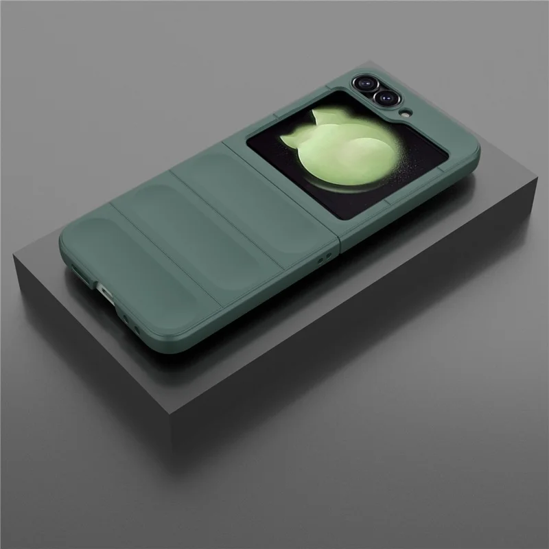 For Samsung Galaxy Z Flip7 FE 5G / Z Flip6 5G Case Rugged Back Hard PC Phone Cover - Green