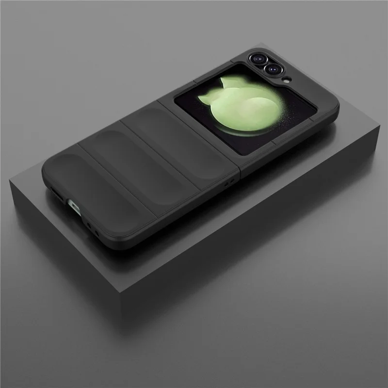 For Samsung Galaxy Z Flip7 FE 5G / Z Flip6 5G Case Rugged Back Hard PC Phone Cover - Black