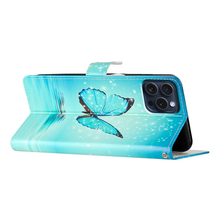 Für iPhone 16 Pro Max Case Pattern Print PU Leder Kreditkartenfächer Telefonabdeckung mit Handschlaufe - Blauer Schmetterling