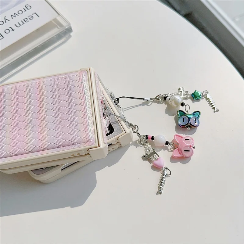 Para Samsung Galaxy Z Flip5 5G Laser Rhombus Imprinted Phone Case PC+PU Leather Cover with Cat Head Pendant - Pink