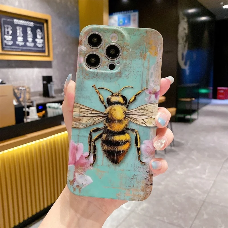 For iPhone 14 Pro Max Pattern Design PC Phone Case Phone Back Cover Shell - Hornet