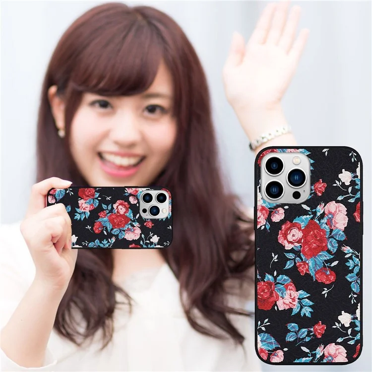 Pour Iphone 14 Pro pu Leather Revêtu Tpu + pc Case de Fleurs de Fleur Printing Protective Phone Cover - le Noir / Fleur Rouge