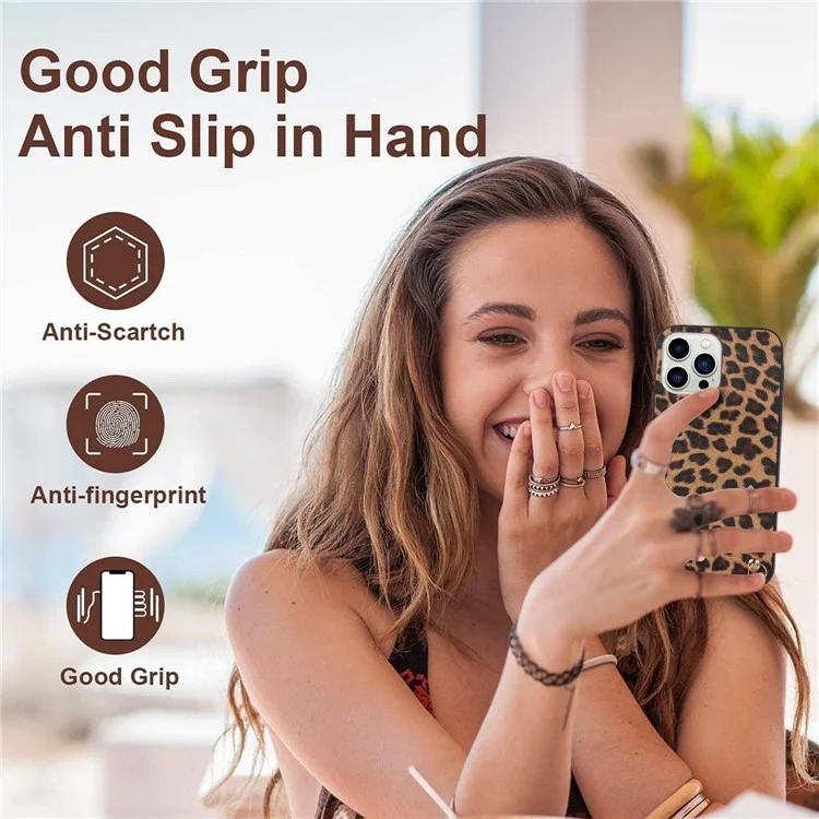 Pour iPhone 14 Pro Stylish PU Leather Coated PC+TPU Phone Cover Drop-proof Back Case avec Shoulder Strap - Motif Léopard