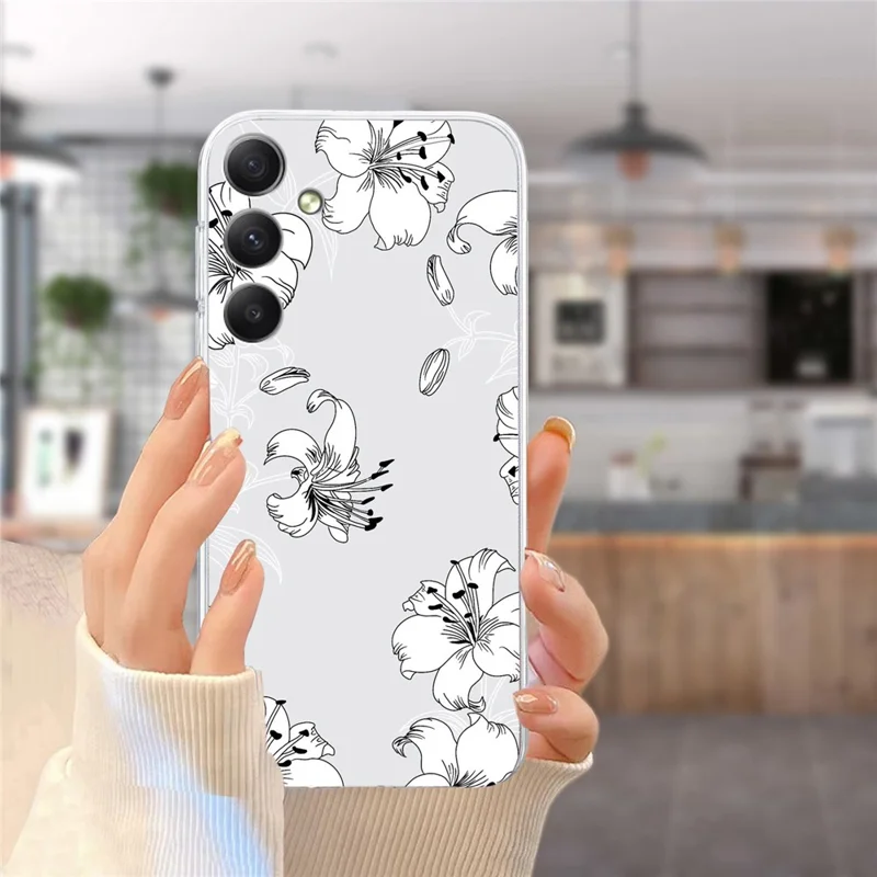 For Samsung Galaxy S24 Case Flower Animal Pattern Soft TPU Phone Cover - White Flower