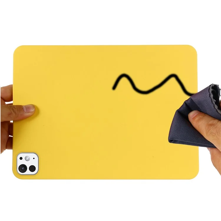 For iPad Pro 11 (2024) Case Liquid Silicone Anti-Scratch Tablet Cover - Yellow