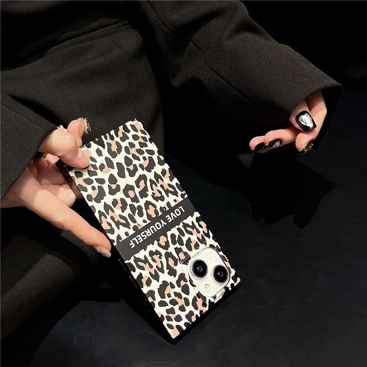 Für iPhone 13 Case Leopardenmuster Matt TPU Quadratische Form Anti-Drop Handyhülle - Buchstaben Leopardenmuster