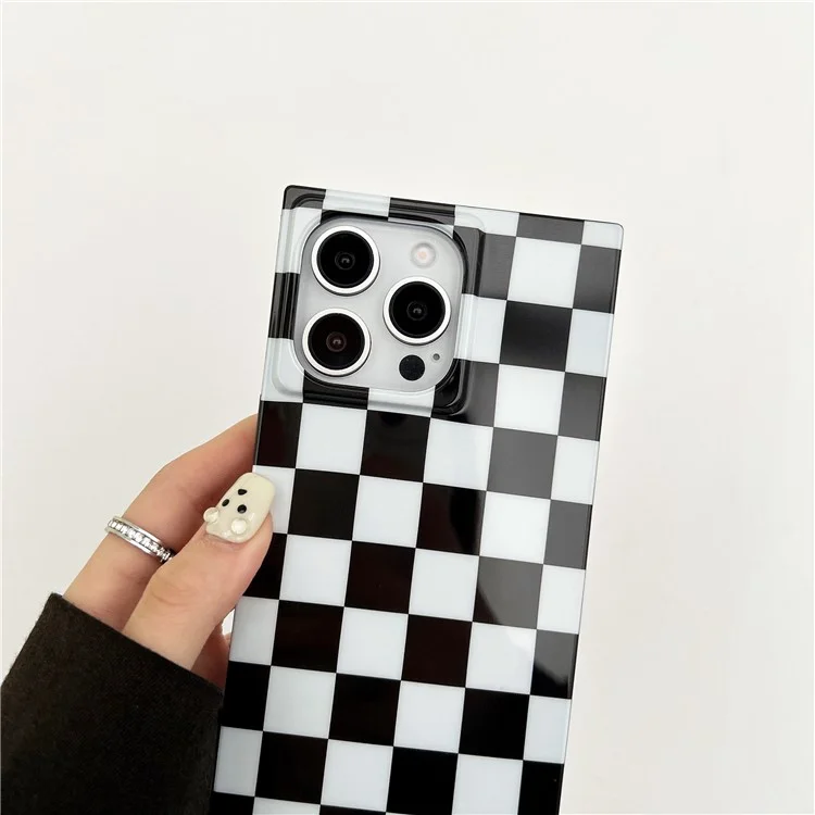 Чехол для iPhone 13 Pro Max квадратный узор TPU мягкий чехол для телефона глянцевая поверхность - черно-белая клетчатая