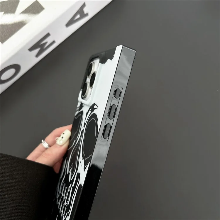 Per iPhone 14 Pro Max Case Pattern Printing TPU Square Phone Cover Finitura Opaca - Teschio Bianco Argento