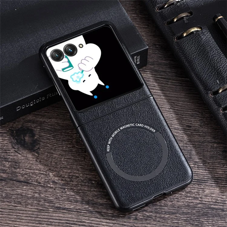 Чехол Для Motorola Razr 50 5G, совместимый с MagSafe, кожаный+ПК, черный