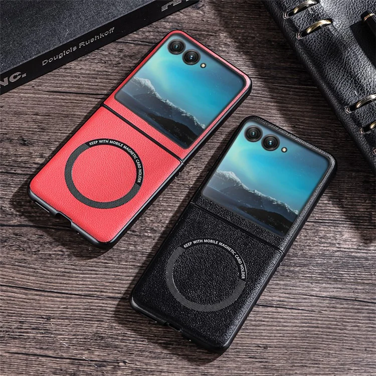 Чехол Для Motorola Razr 50 5G, совместимый с MagSafe, кожаный+ПК, черный