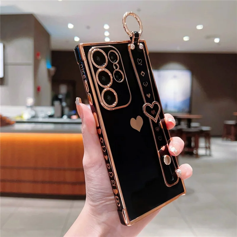 For Samsung Galaxy S23 Ultra Case TPU Electroplating Love Heart Pattern Phone Cover Wrist Strap Holder - Black