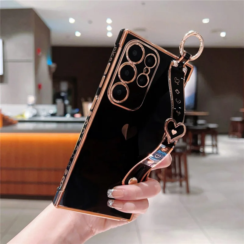 For Samsung Galaxy S23 Ultra Case TPU Electroplating Love Heart Pattern Phone Cover Wrist Strap Holder - Black