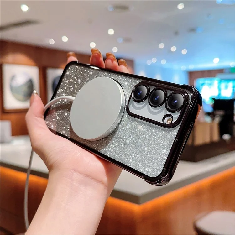 Capa Compatível com Samsung Galaxy S23+ Case com MagSafe TPU Glitter Gradiente Coração de Amor - Preto