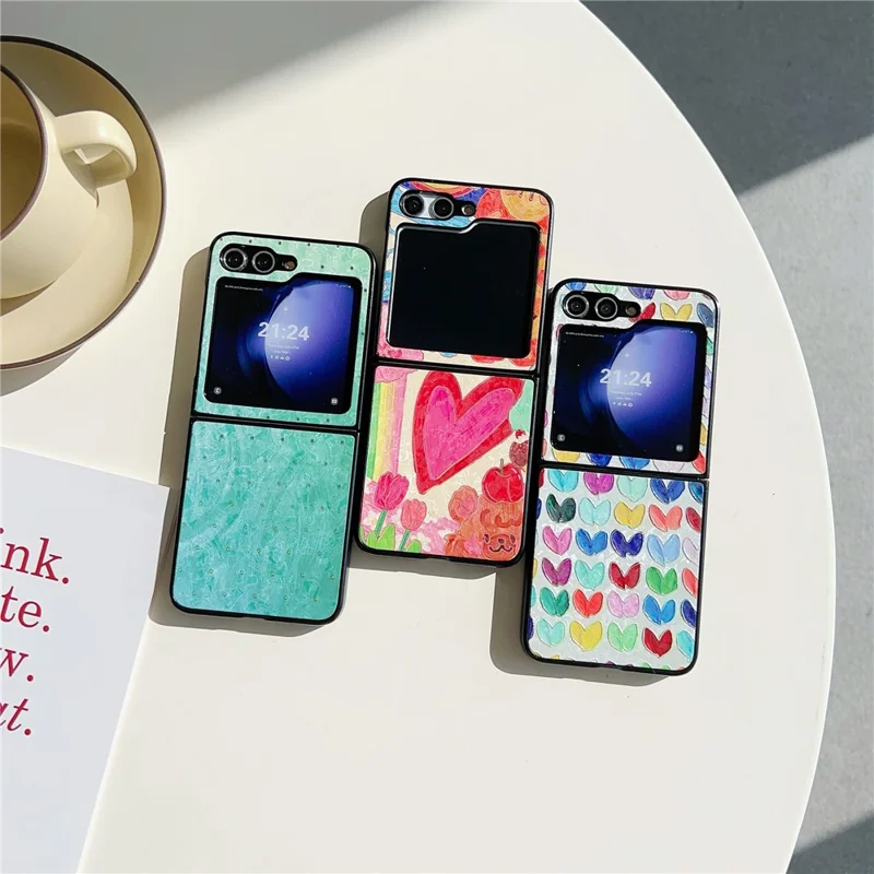 For Samsung Galaxy Z Flip7 FE 5G / Z Flip6 5G Case Leather + PC Protective Phone Cover Lacquered Pattern - Big Heart