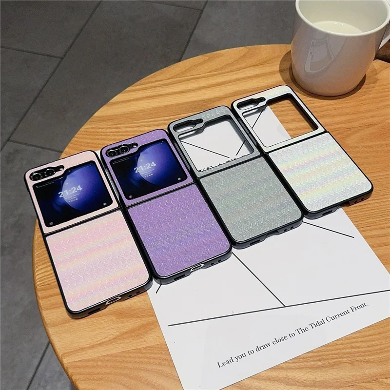 Para Samsung Galaxy Z Flip6 5G / Z Flip5 5G Case Two-Piece Design Leather + PC Laser Grid Phone Cover - Branco