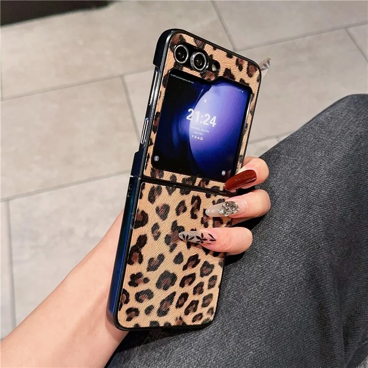 Para Samsung Galaxy Z Flip6 5G Case Two-Piece Design Leather + PC Phone Cover - Leopard Texture