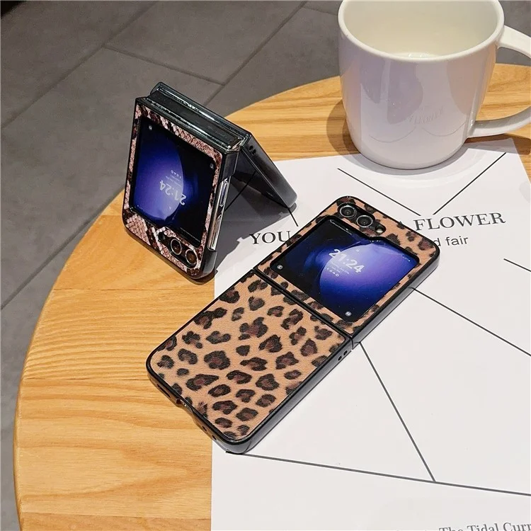 Para Samsung Galaxy Z Flip6 5G Case Two-Piece Design Leather + PC Phone Cover - Leopard Texture
