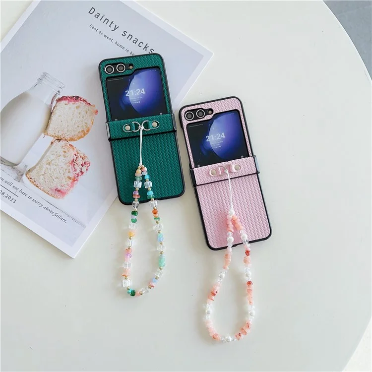 Para Samsung Galaxy Z Flip6 5G Funda con pulsera de cuentas Funda de teléfono con revestimiento de cuero Textura de estera de paja - Rosa