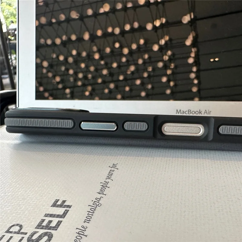 Für iPhone 16 Hülle kompatibel mit MagSafe farbiger Kante PC+TPU Handyhülle - Schwarz