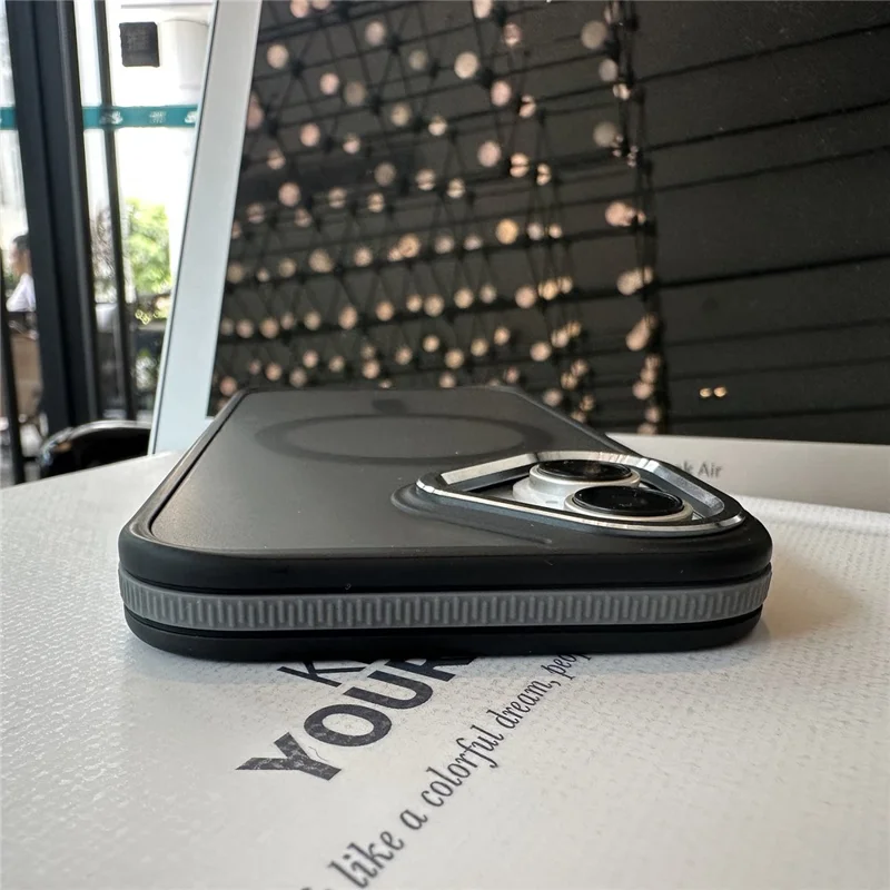 Für iPhone 16 Hülle kompatibel mit MagSafe farbiger Kante PC+TPU Handyhülle - Schwarz